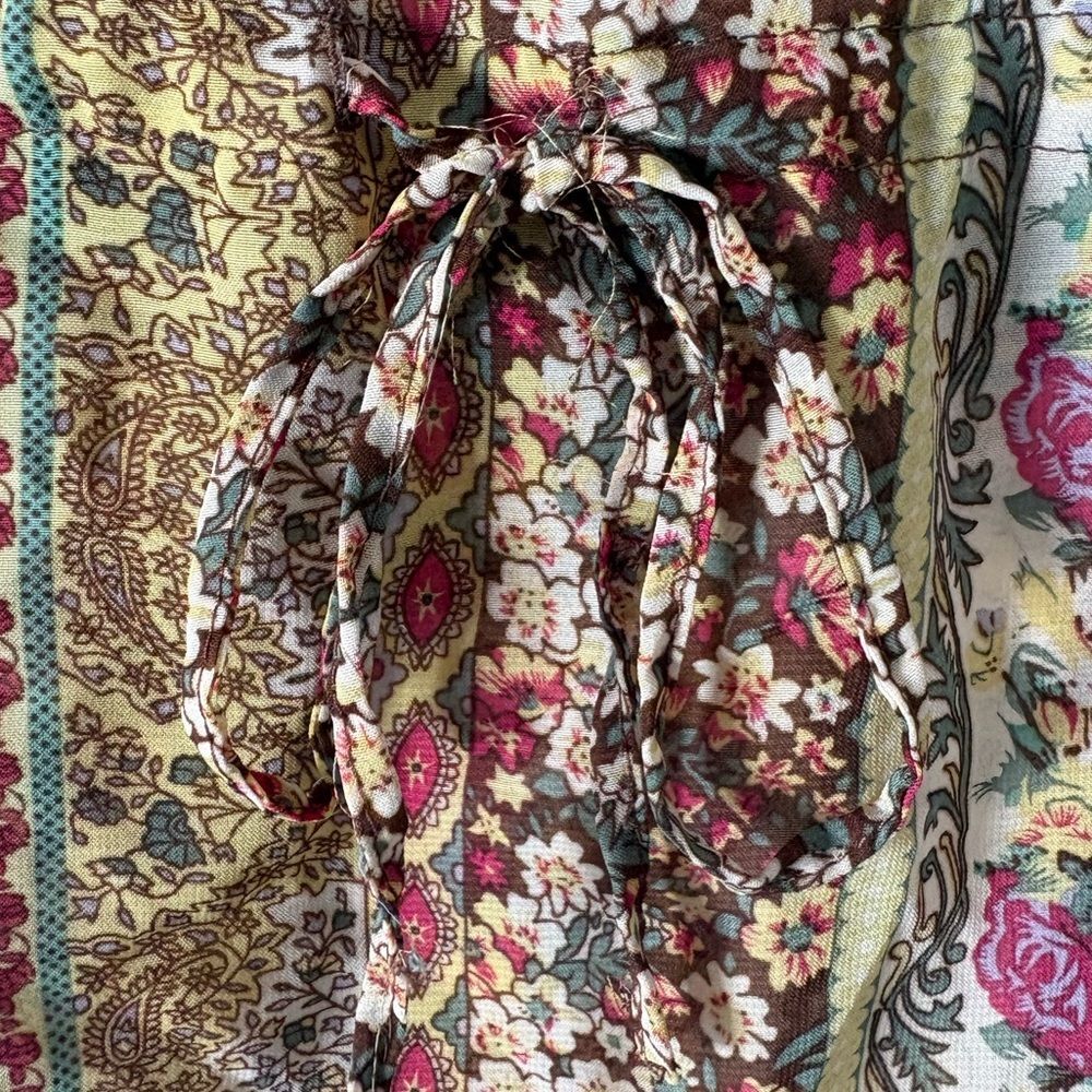 Paisley Chiffon Sheer Flutter Blouse M Ditsy Floral Y2K Boho Festival Cottage - Picture 3 of 12
